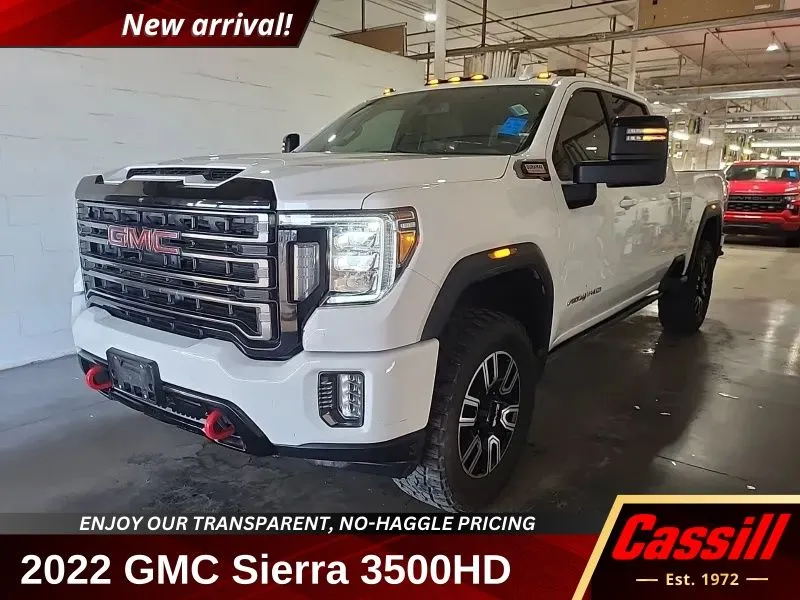 White 2022 GMC Sierra 3500HD AT4 for sale in Cedar Rapids, IA