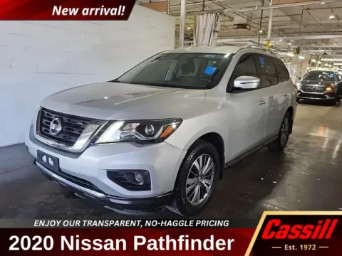 Silver 2020 Nissan Pathfinder S for sale in Cedar Rapids, IA