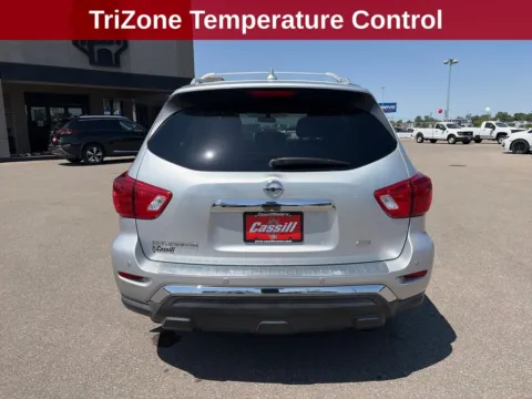More photos of 2020 Nissan Pathfinder S at Cassill Motors, IA