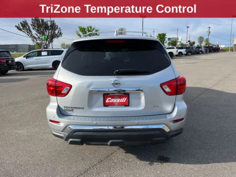 More photos of 2020 Nissan Pathfinder S at Cassill Motors, IA