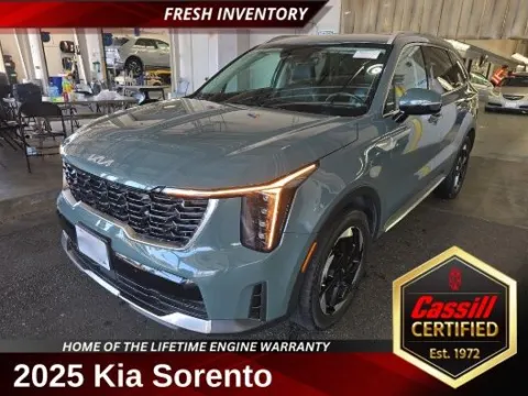 Green 2025 Kia Sorento Hybrid EX for sale in Cedar Rapids, IA