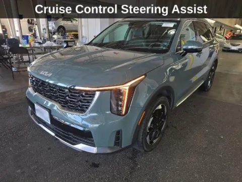 Photos of 2025 Kia Sorento Hybrid EX for sale in Cedar Rapids, IA at Cassill Motors