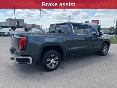 More photos of 2021 GMC Sierra 1500 SLE at Cassill Motors, IA