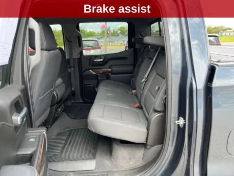 More photos of 2021 GMC Sierra 1500 SLE at Cassill Motors, IA