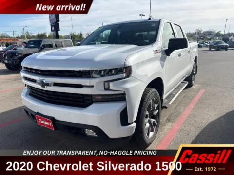 White 2020 Chevrolet Silverado 1500 RST for sale in Cedar Rapids, IA