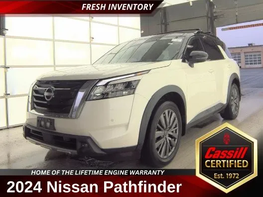 White 2024 Nissan Pathfinder SL for sale in Cedar Rapids, IA