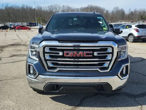 More photos of 2020 GMC Sierra 1500 SLT at Cassill Motors, IA