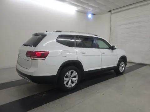 Another view of 2018 Volkswagen Atlas Launch Edition for sale in Cedar Rapids, IA at Cassill Motors