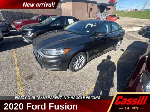 Gray 2020 Ford Fusion Hybrid SE for sale in Cedar Rapids, IA