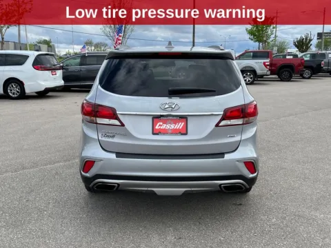 More photos of 2017 Hyundai Santa Fe SE at Cassill Motors, IA