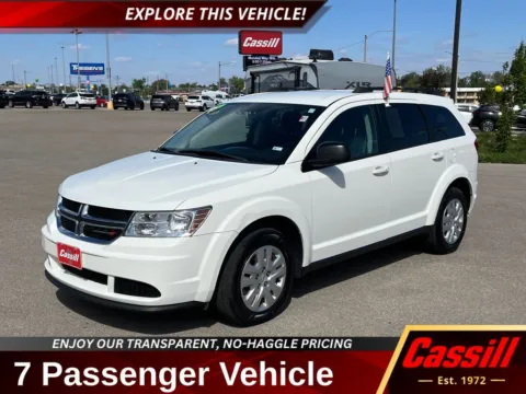 White 2017 Dodge Journey SE for sale in Cedar Rapids, IA