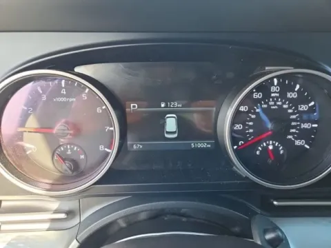 More photos of 2022 Kia Carnival LXS at Cassill Motors, IA