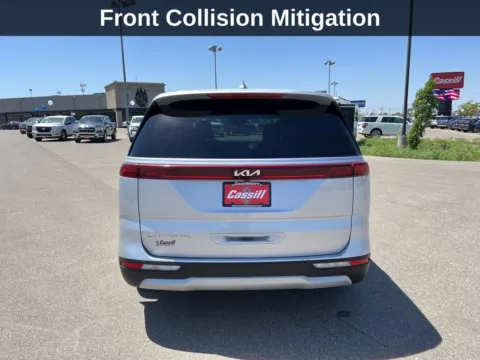 More photos of 2022 Kia Carnival LXS at Cassill Motors, IA
