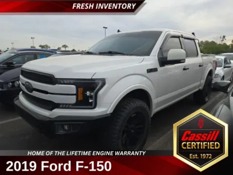 White 2019 Ford F-150 Platinum for sale in Cedar Rapids, IA