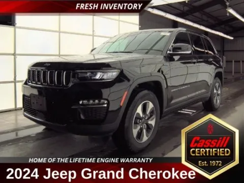 Black 2024 Jeep Grand Cherokee 4xe for sale in Cedar Rapids, IA