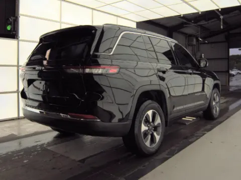 More photos of 2024 Jeep Grand Cherokee 4xe at Cassill Motors, IA