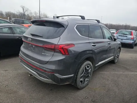 More photos of 2022 Hyundai Santa Fe Hybrid Limited at Cassill Motors, IA