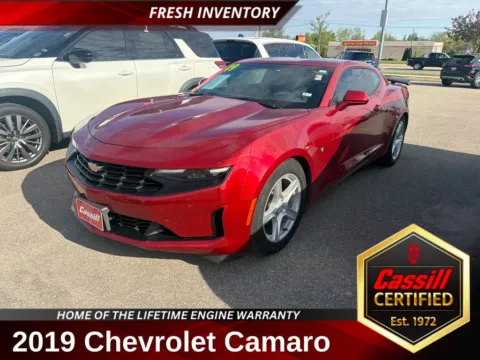 Red 2019 Chevrolet Camaro 1LT for sale in Cedar Rapids, IA