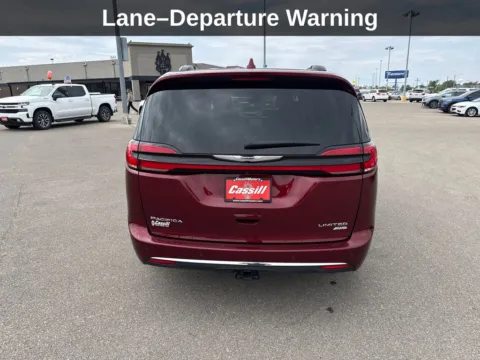 More photos of 2022 Chrysler Pacifica Limited at Cassill Motors, IA