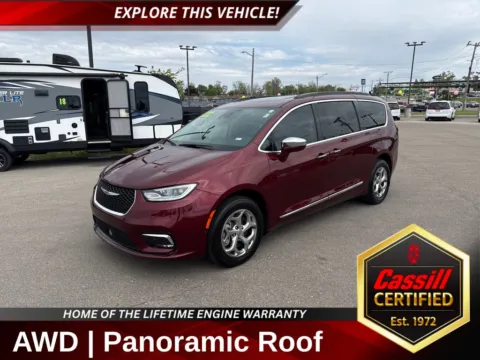 Red 2022 Chrysler Pacifica Limited for sale in Cedar Rapids, IA