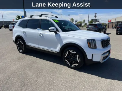More photos of 2025 Kia Telluride S at Cassill Motors, IA