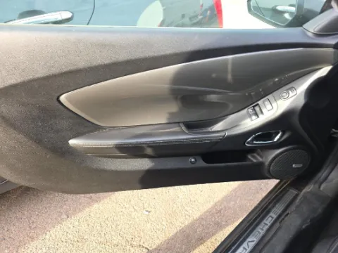 More photos of 2015 Chevrolet Camaro SS at Cassill Motors, IA