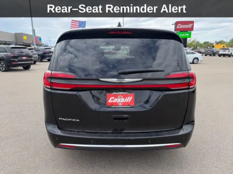 More photos of 2024 Chrysler Pacifica Touring L at Cassill Motors, IA