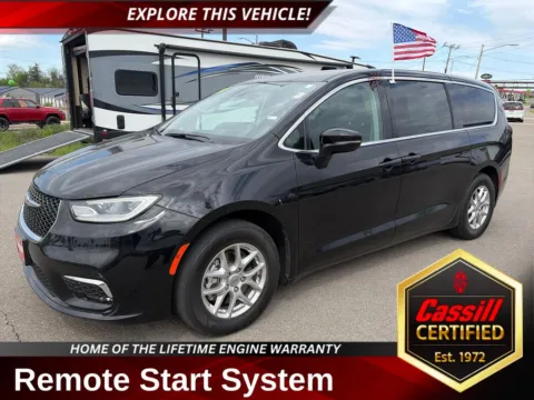 Black 2024 Chrysler Pacifica Touring L for sale in Cedar Rapids, IA
