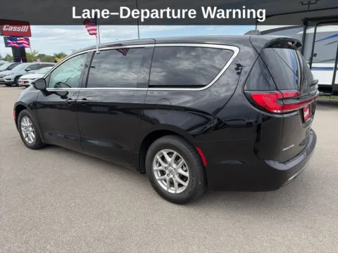 Another view of 2024 Chrysler Pacifica Touring L for sale in Cedar Rapids, IA at Cassill Motors