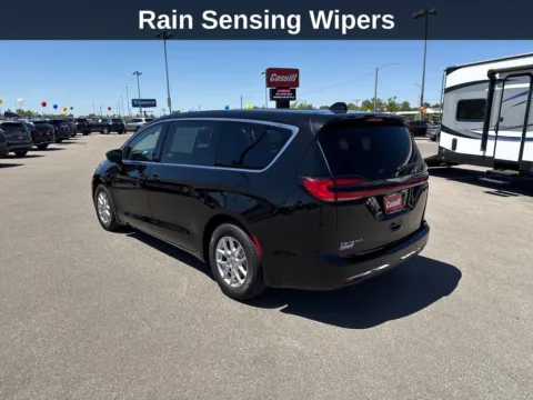 More photos of 2024 Chrysler Pacifica Touring L at Cassill Motors, IA