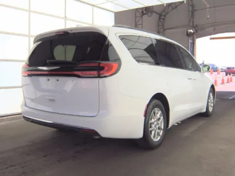 Another view of 2022 Chrysler Pacifica Touring L for sale in Cedar Rapids, IA at Cassill Motors