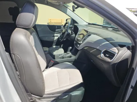 More photos of 2019 Chevrolet Equinox Premier at Cassill Motors, IA