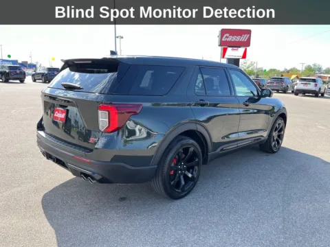 More photos of 2022 Ford Explorer ST at Cassill Motors, IA