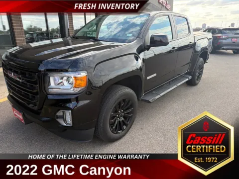 Black 2022 GMC Canyon Elevation for sale in Cedar Rapids, IA