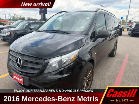 Black 2016 Mercedes-Benz Metris Passenger for sale in Cedar Rapids, IA
