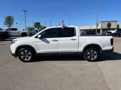 Photos of 2019 Honda Ridgeline RTL-E for sale in Cedar Rapids, IA at Cassill Motors