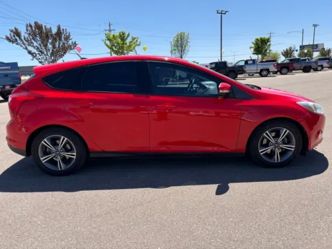 More photos of 2014 Ford Focus SE at Cassill Motors, IA