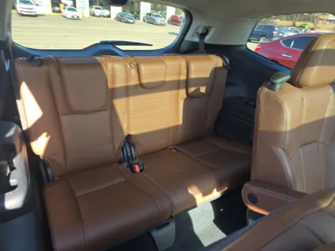 More photos of 2019 Subaru Ascent Touring at Cassill Motors, IA