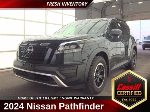 Green 2024 Nissan Pathfinder Rock Creek for sale in Cedar Rapids, IA