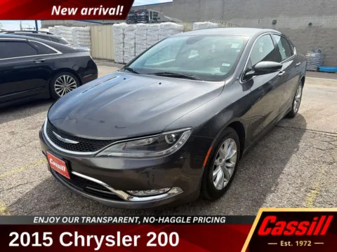 Gray 2015 Chrysler 200 C for sale in Cedar Rapids, IA
