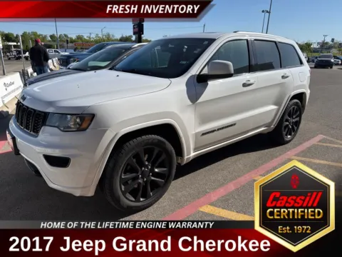 Blue 2017 Jeep Grand Cherokee Altitude for sale in Cedar Rapids, IA