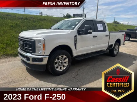 White 2023 Ford F-250SD XL for sale in Cedar Rapids, IA
