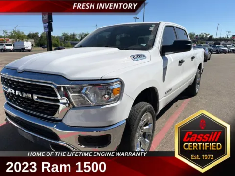 White 2023 Ram 1500 Big Horn/Lone Star for sale in Cedar Rapids, IA