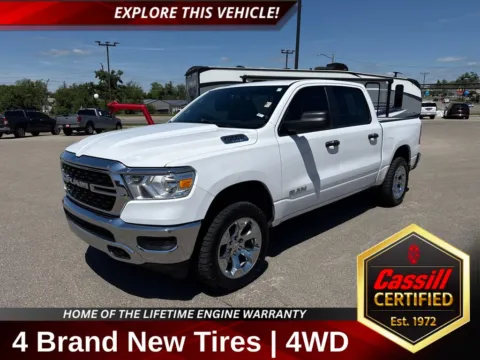 White 2023 Ram 1500 Big Horn/Lone Star for sale in Cedar Rapids, IA
