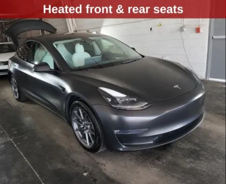More photos of 2022 Tesla Model 3 Long Range at Cassill Motors, IA