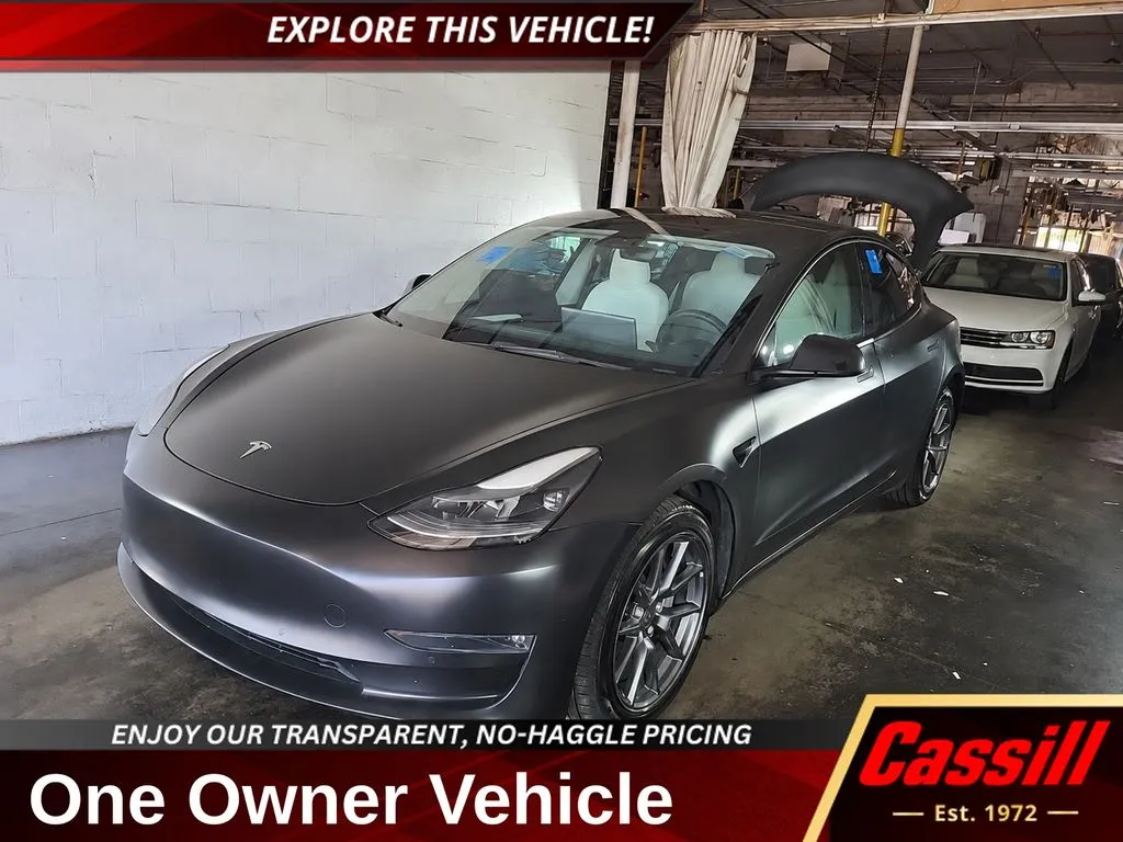 2022 Tesla Model 3 Long Range Dual Motor All-Wheel Drive's photo