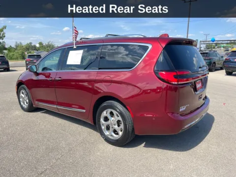 Another view of 2021 Chrysler Pacifica Limited for sale in Cedar Rapids, IA at Cassill Motors