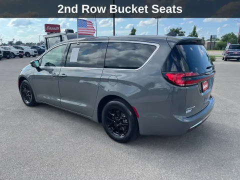 Another view of 2025 Chrysler Pacifica Select for sale in Cedar Rapids, IA at Cassill Motors