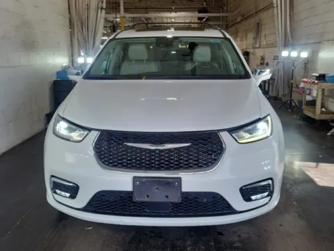 Another view of 2021 Chrysler Pacifica Limited for sale in Cedar Rapids, IA at Cassill Motors