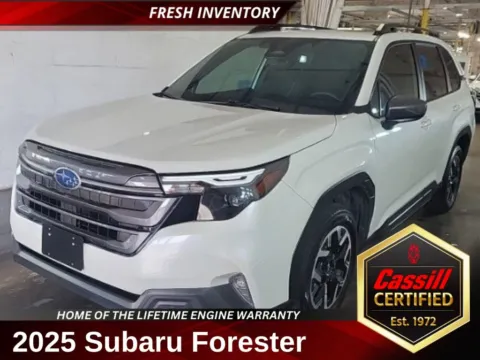 White 2025 Subaru Forester Premium for sale in Cedar Rapids, IA